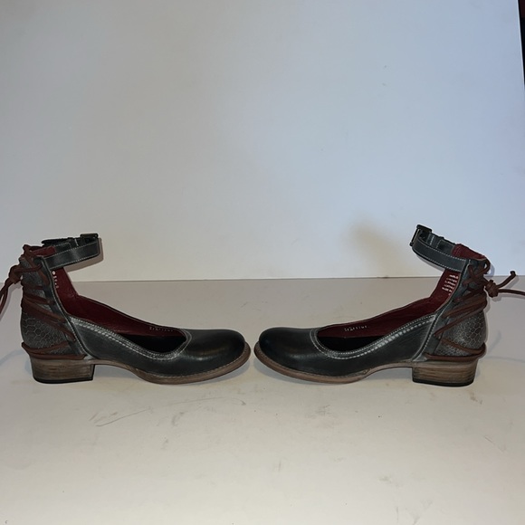 Freebird Marlon Rocker Maryjanes! - Picture 9 of 11